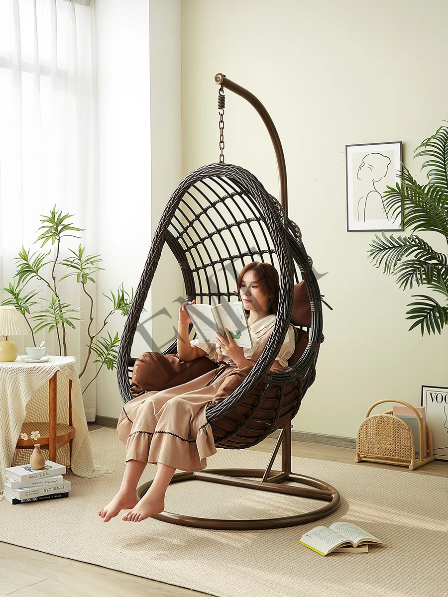 Sedia a dondolo sospesa in rat - Outdoor Furniture Metal Chairs recensione e prezzo